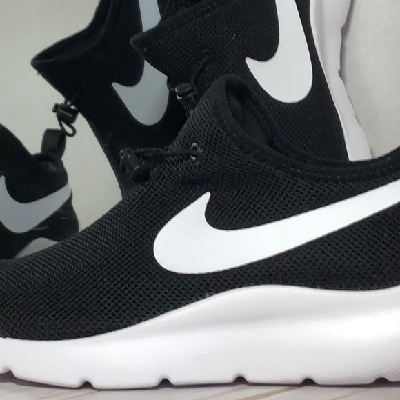 NIKE LIFESTYLE SNEAKERS - Picture 2 of 8